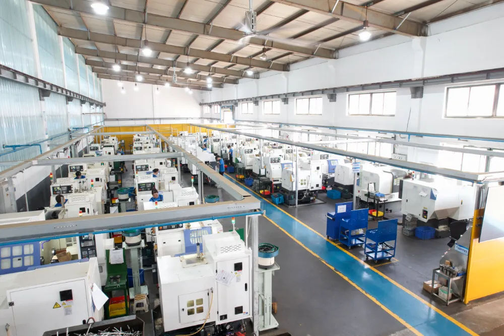 تشغيل آلي باستخدام ماكينات CNC في مصنع Deli-Newdexin لإنتاج مثبتات عالية الجودة من الفولاذ المقاوم للصدأ.